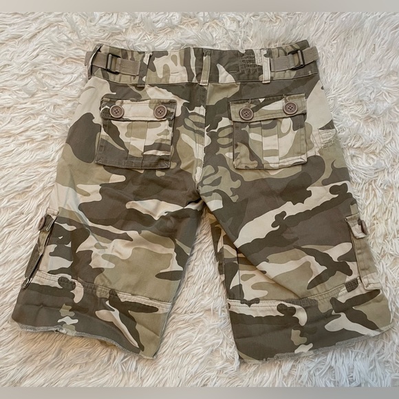Billabong Camo Bermuda Shorts. Excellent Condition. 100% Cotton. Size S - Picture 6 of 7